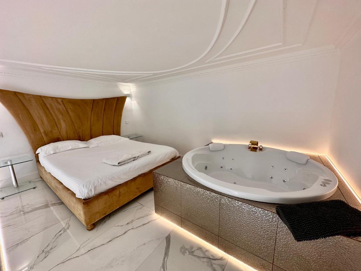 Jacuzzi Sinagoga View Apartment บูดาเปสต์ ภายนอก รูปภาพ