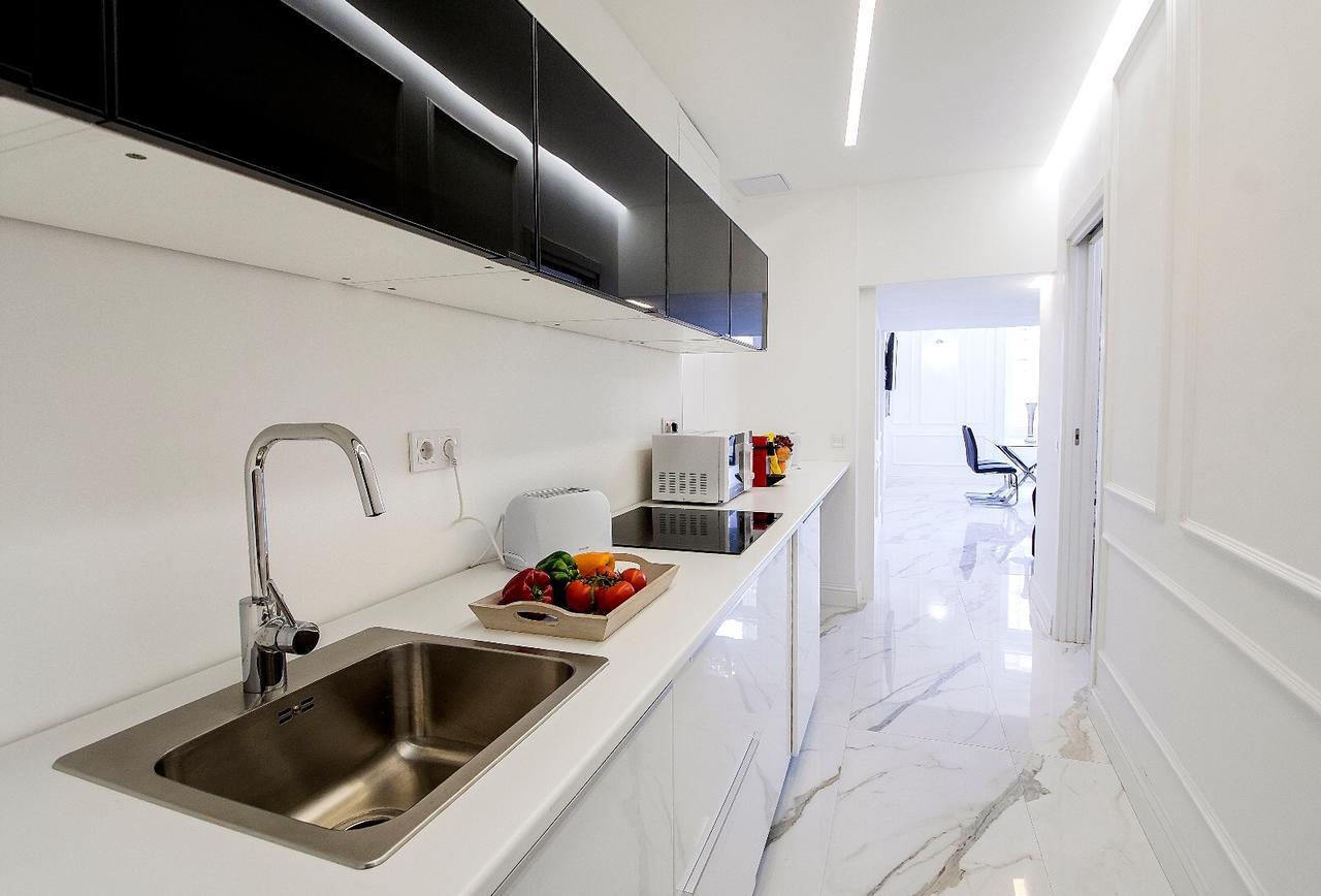 Jacuzzi Sinagoga View Apartment บูดาเปสต์ ภายนอก รูปภาพ